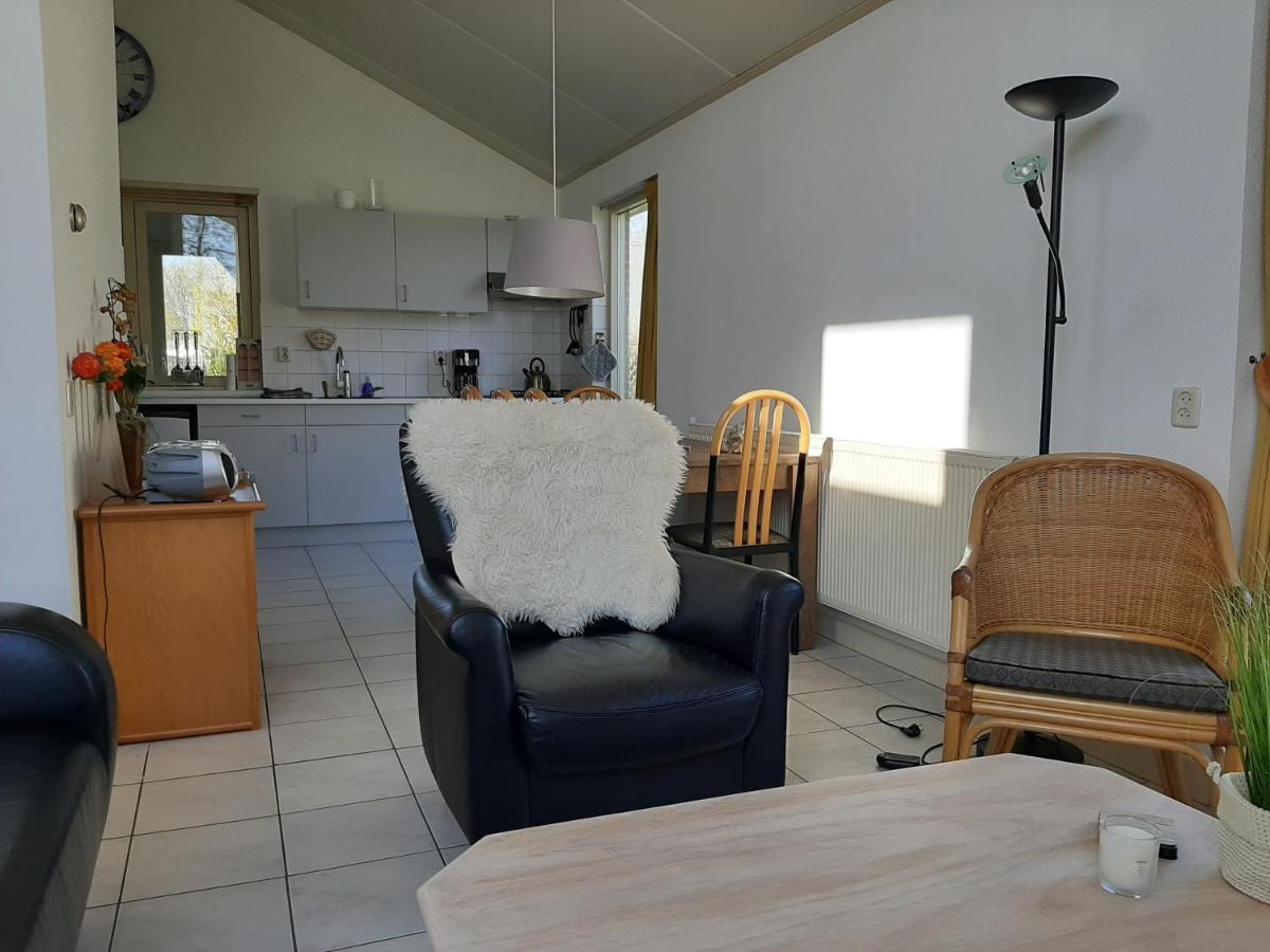 Huisje Earrebarre Tzummarum Exteriér fotografie