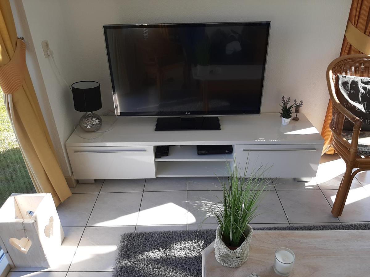 Huisje Earrebarre Tzummarum Exteriér fotografie